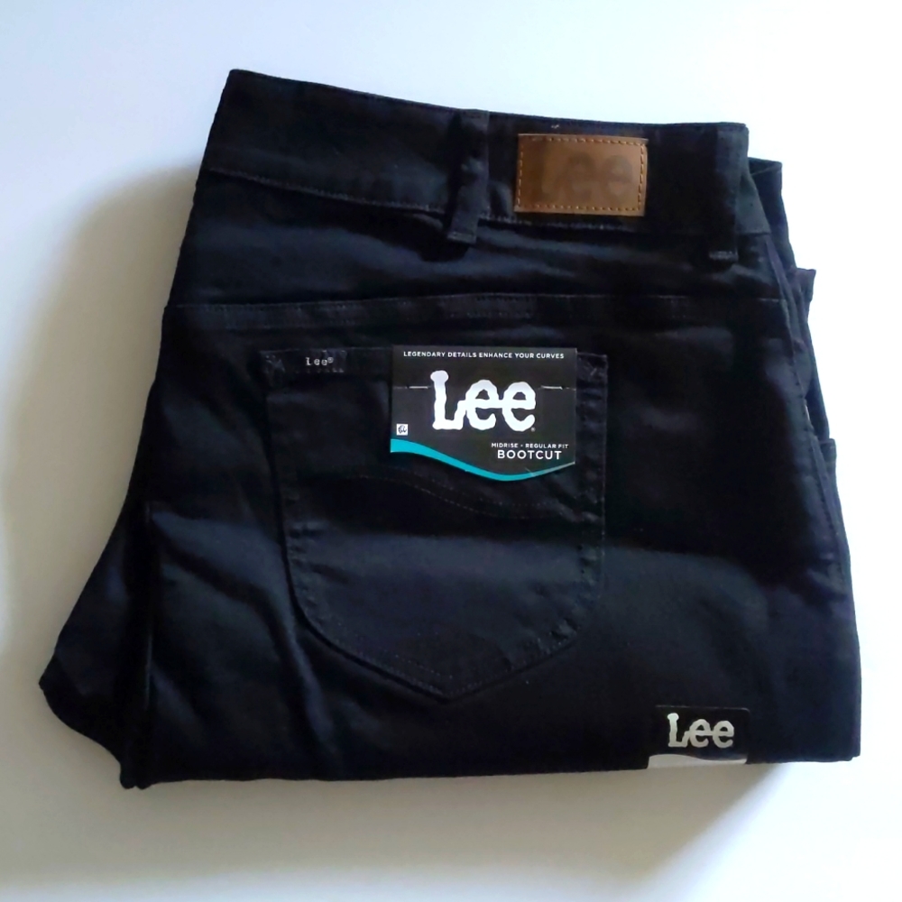 Lee Black Stretch Boot Cut Mid Rise Jeans Women's Size 22W Petite Black Jeans